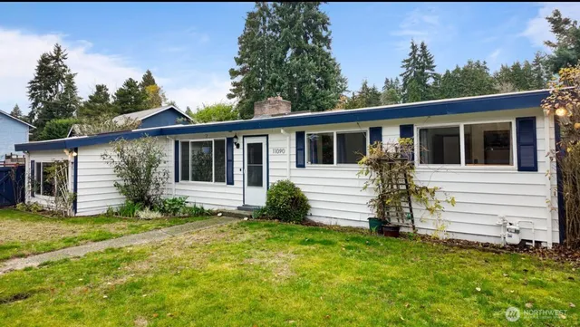 $689,000 | 11090 25th Avenue Southwest, Seattle, WA 98146