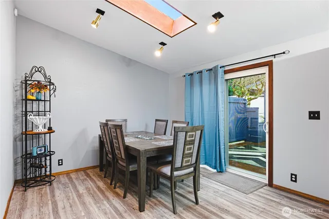 $689,000 | 11090 25th Avenue Southwest, Seattle, WA 98146