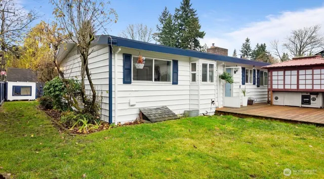 $689,000 | 11090 25th Avenue Southwest, Seattle, WA 98146