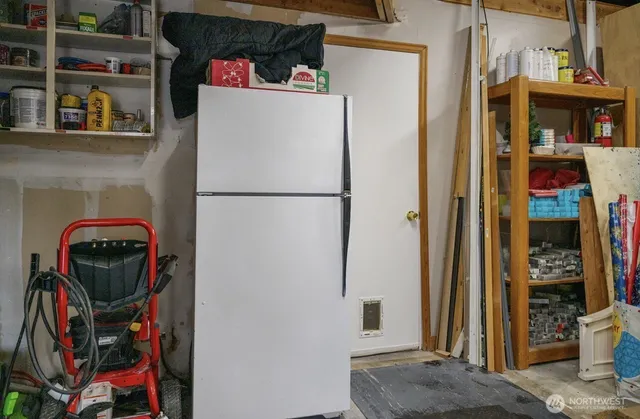 $689,000 | 11090 25th Avenue Southwest, Seattle, WA 98146