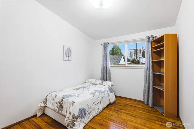 $689,000 | 11090 25th Avenue Southwest, Seattle, WA 98146