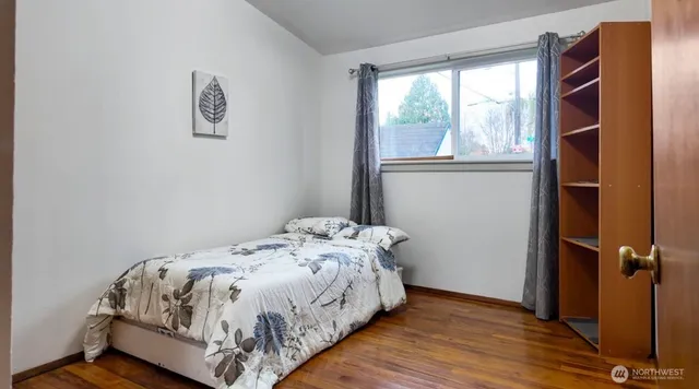 $689,000 | 11090 25th Avenue Southwest, Seattle, WA 98146