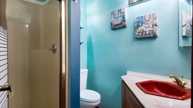 $689,000 | 11090 25th Avenue Southwest, Seattle, WA 98146