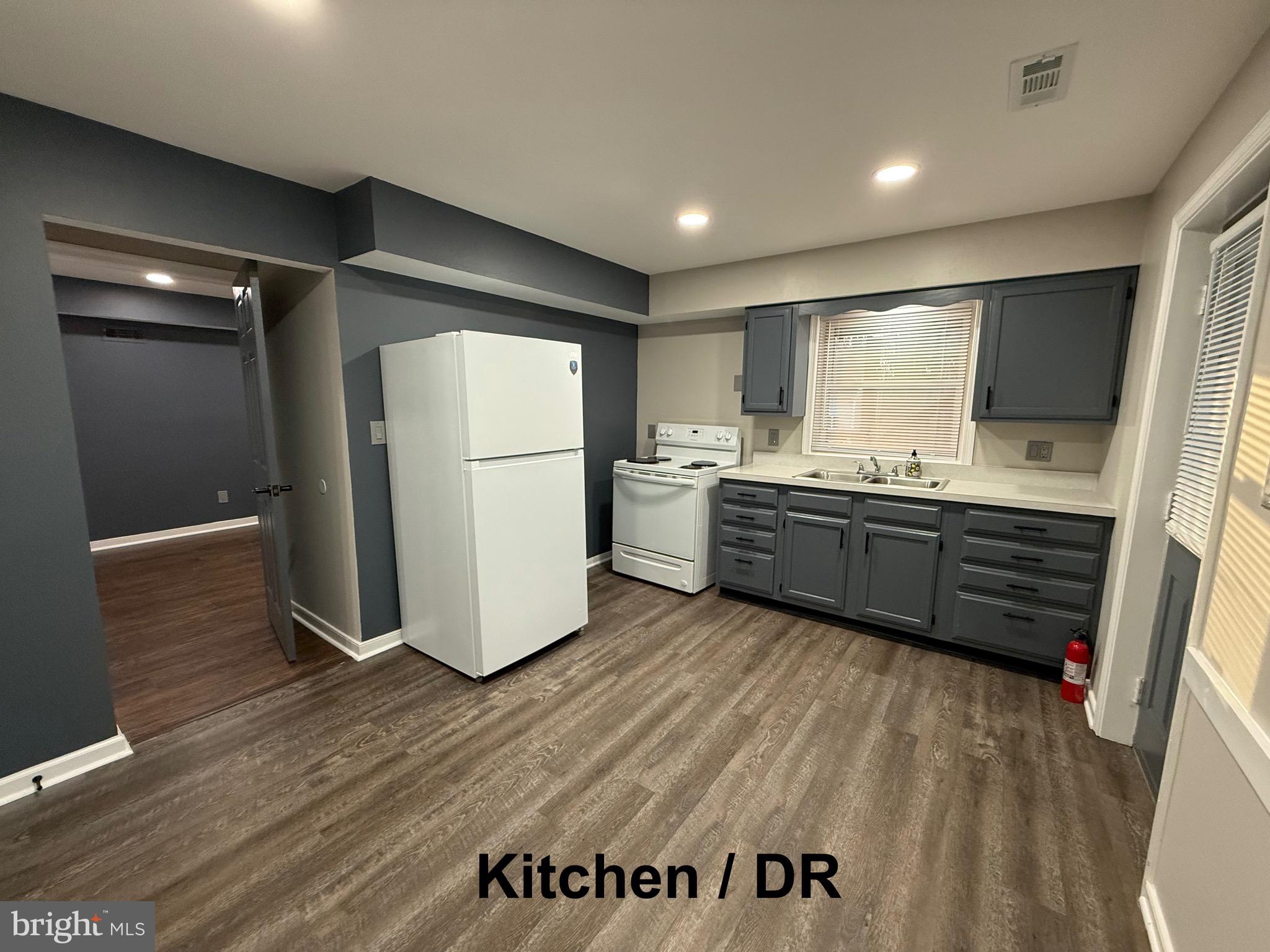 24 Richards Ferry Road Fredericksburg, VA 22406 - Photo 2 of 6 Kitchen - Dining Area