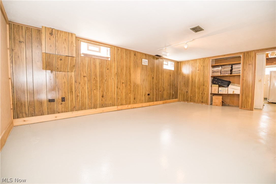 25256 Maple Ridge Road Westlake, OH 44145 - Photo 10 of 15 Gallery Image 10