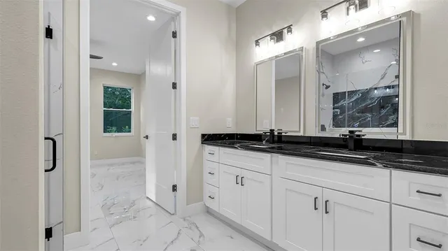 $4,000 | 2839 60th Avenue North, St. Petersburg, FL 33714