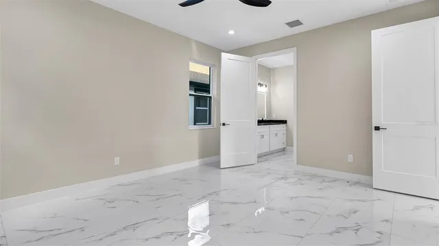 $4,000 | 2839 60th Avenue North, St. Petersburg, FL 33714