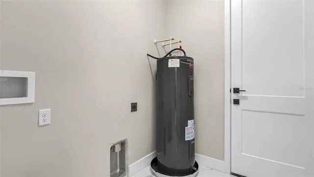 $4,000 | 2839 60th Avenue North, St. Petersburg, FL 33714