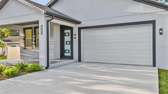 $4,000 | 2839 60th Avenue North, St. Petersburg, FL 33714