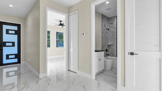 $4,000 | 2839 60th Avenue North, St. Petersburg, FL 33714