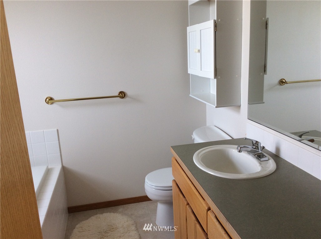 2318 Riley Road Mount Vernon, WA 98274 - Photo 10 of 17 Gallery Image 10