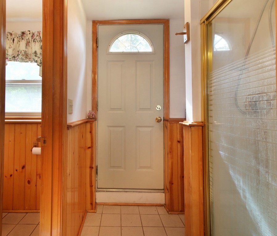 64 Cushing Road Milton, MA 02186 - Photo 6 of 29 Gallery Image 6