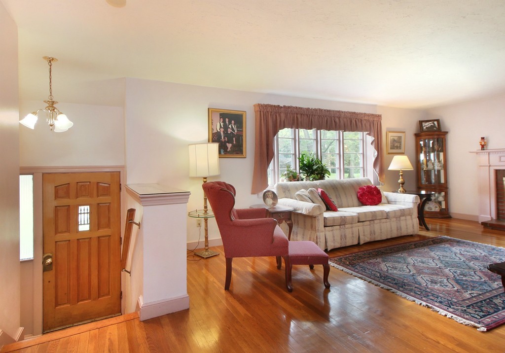 64 Cushing Road Milton, MA 02186 - Photo 7 of 29 Gallery Image 7