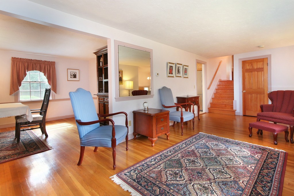 64 Cushing Road Milton, MA 02186 - Photo 9 of 29 Gallery Image 9