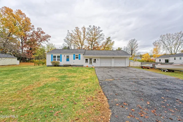 $225,000 | 6 N Road, Moreau, NY 12803