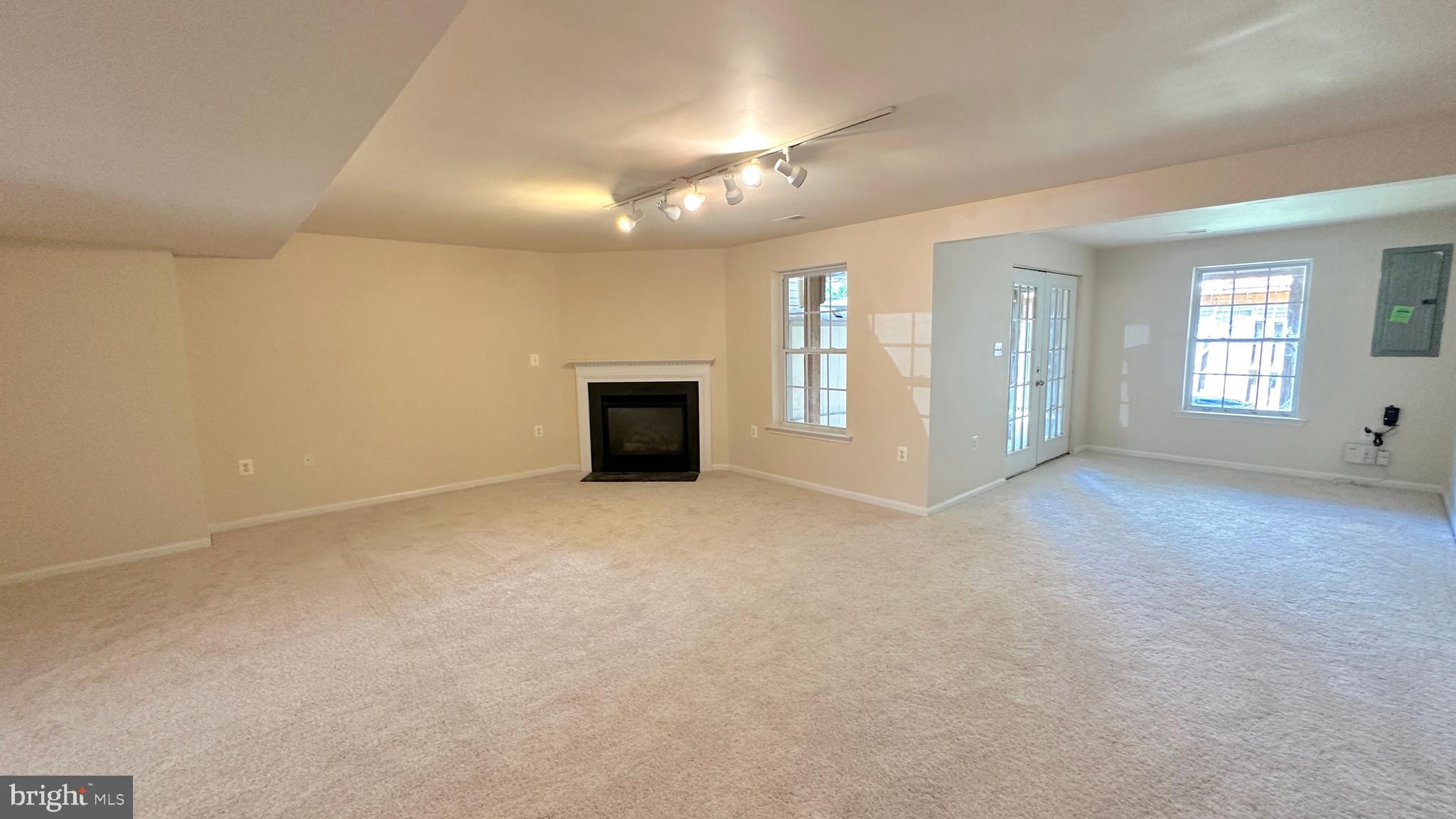 626 Springhouse Square Southeast Leesburg, VA 20175 - Photo 21 of 22 Gallery Image 21