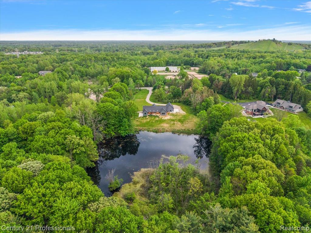 5340 Clarkston Road Clarkston, MI 48348 - Photo 65 of 73