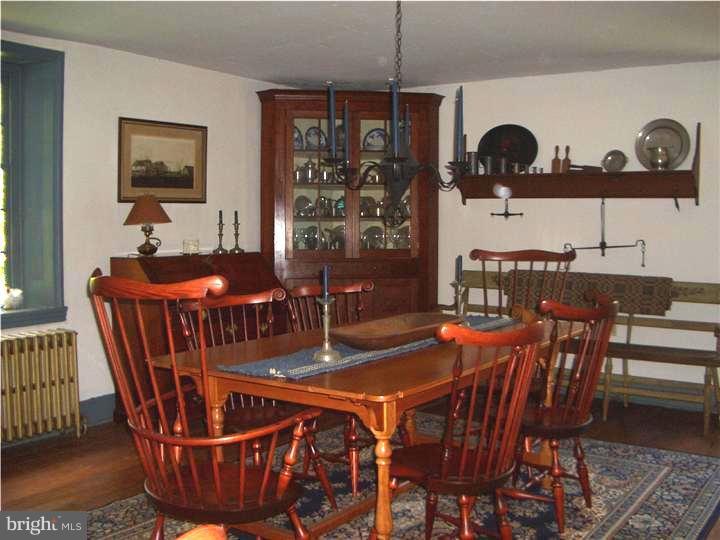 628 Manchester Road Norristown, PA 19403 - Photo 10 of 25 Dining Room