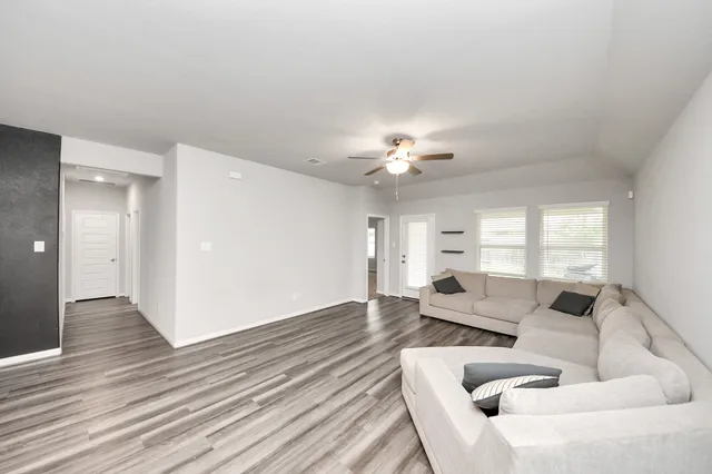 $333,000 | 518 Ellwood Terrace Lane, Richmond, TX 77406