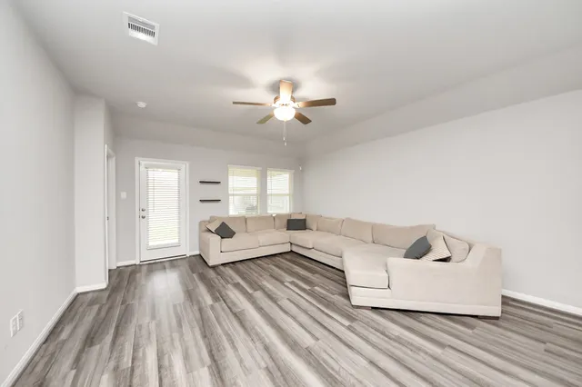 $333,000 | 518 Ellwood Terrace Lane, Richmond, TX 77406