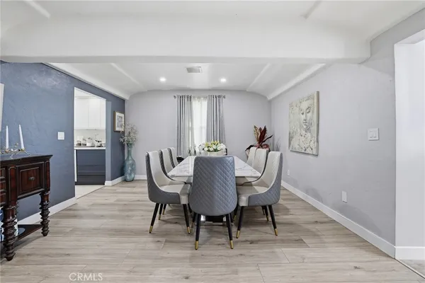 $1,299,999 | 10418 Samoa Avenue, Tujunga, CA 91042
