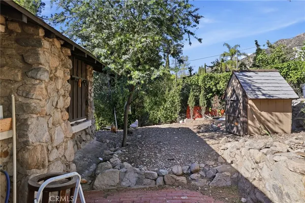 $1,299,999 | 10418 Samoa Avenue, Tujunga, CA 91042