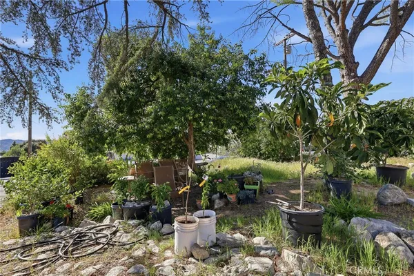 $1,299,999 | 10418 Samoa Avenue, Tujunga, CA 91042