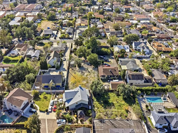 $1,299,999 | 10418 Samoa Avenue, Tujunga, CA 91042