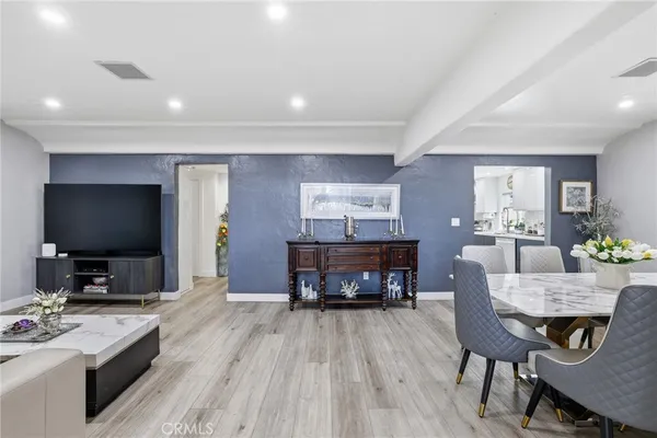 $1,299,999 | 10418 Samoa Avenue, Tujunga, CA 91042