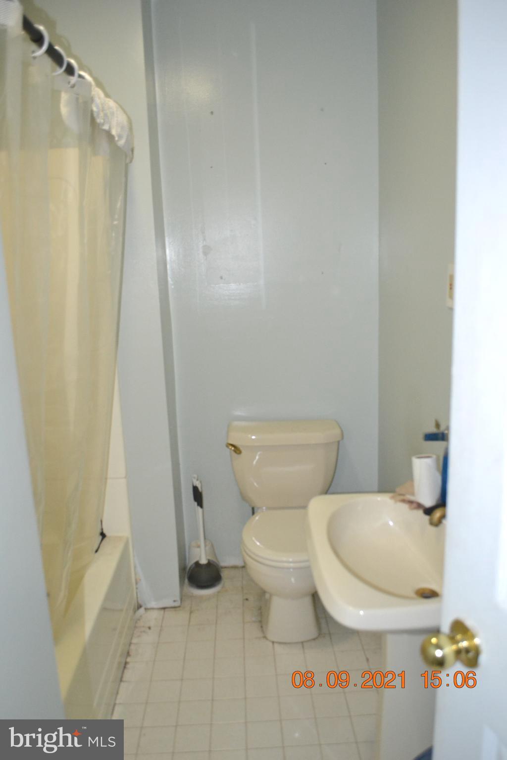 305 Christy Road Pasadena, MD 21122 - Photo 6 of 9 Gallery Image 6