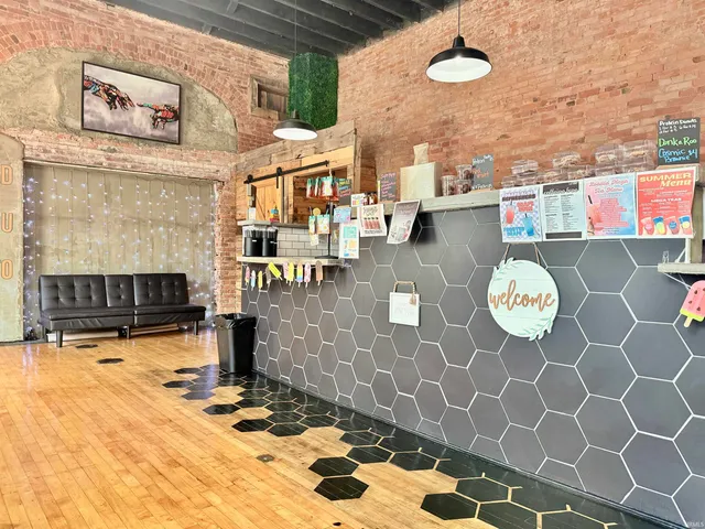 $439,900 | 102 East 4th Street, Marion, IN 46952