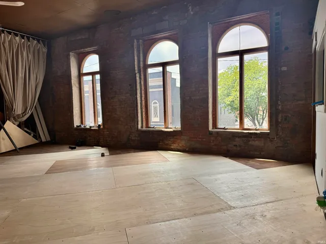 $439,900 | 102 East 4th Street, Marion, IN 46952