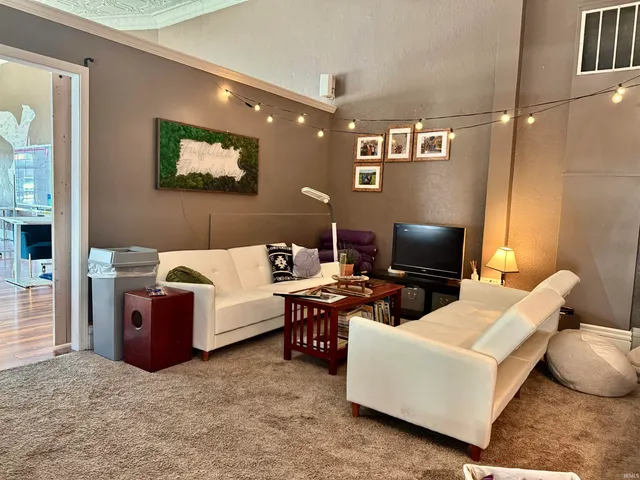 $439,900 | 102 East 4th Street, Marion, IN 46952