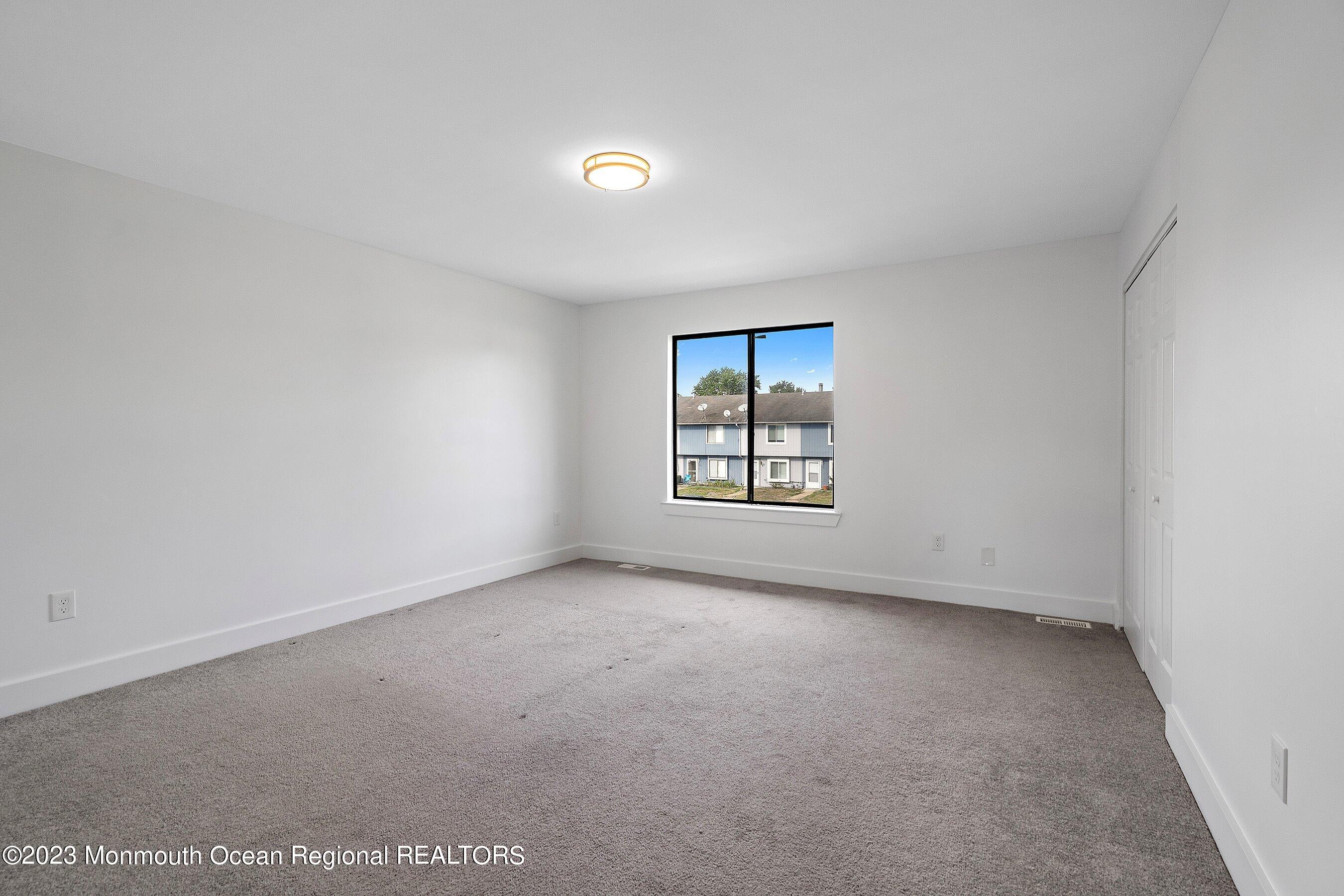 69 Creek Road, Unit 437 Brick, NJ 08724 - Photo 14 of 23 14-Int12 Bed1