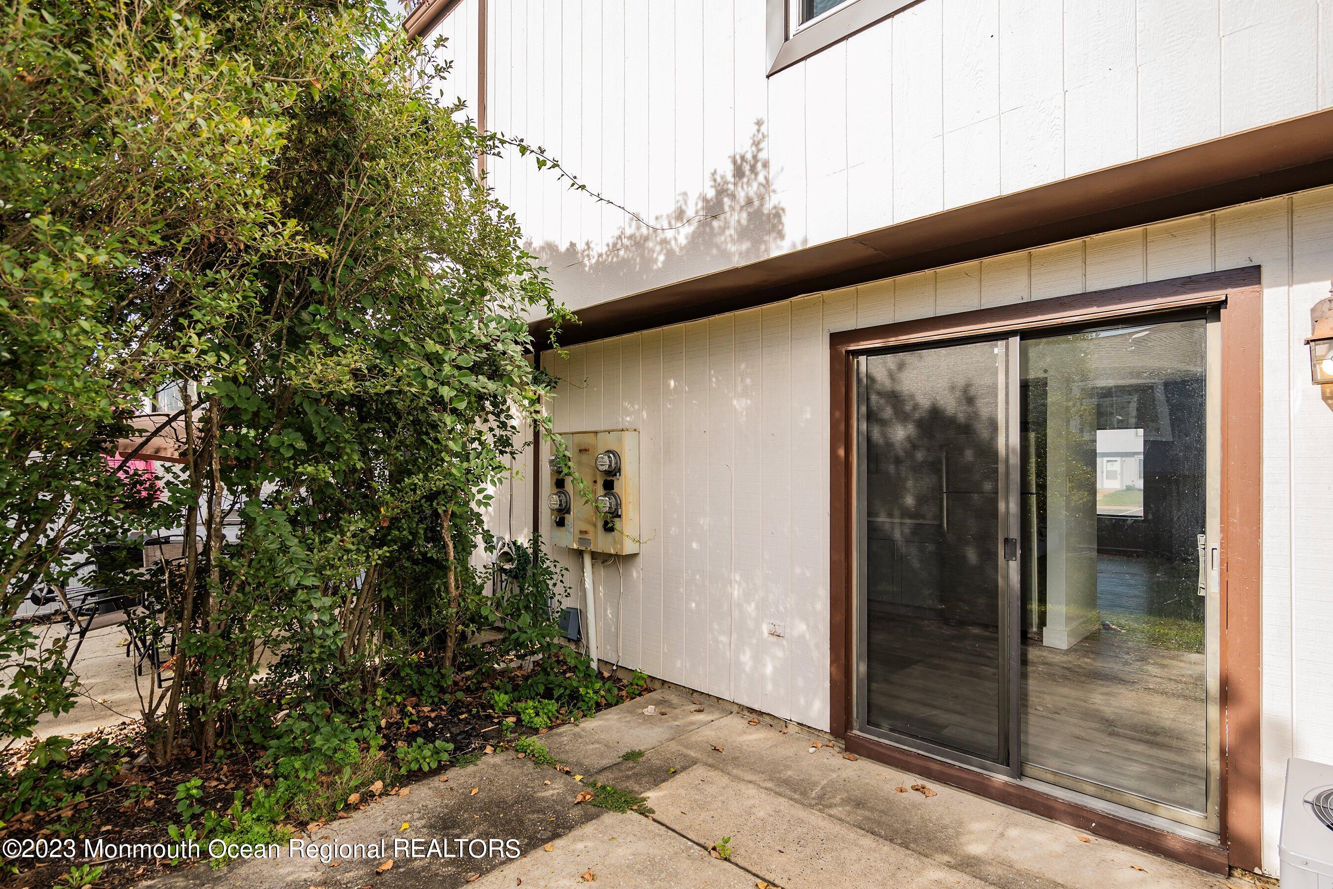 69 Creek Road, Unit 437 Brick, NJ 08724 - Photo 19 of 23 19-Patio