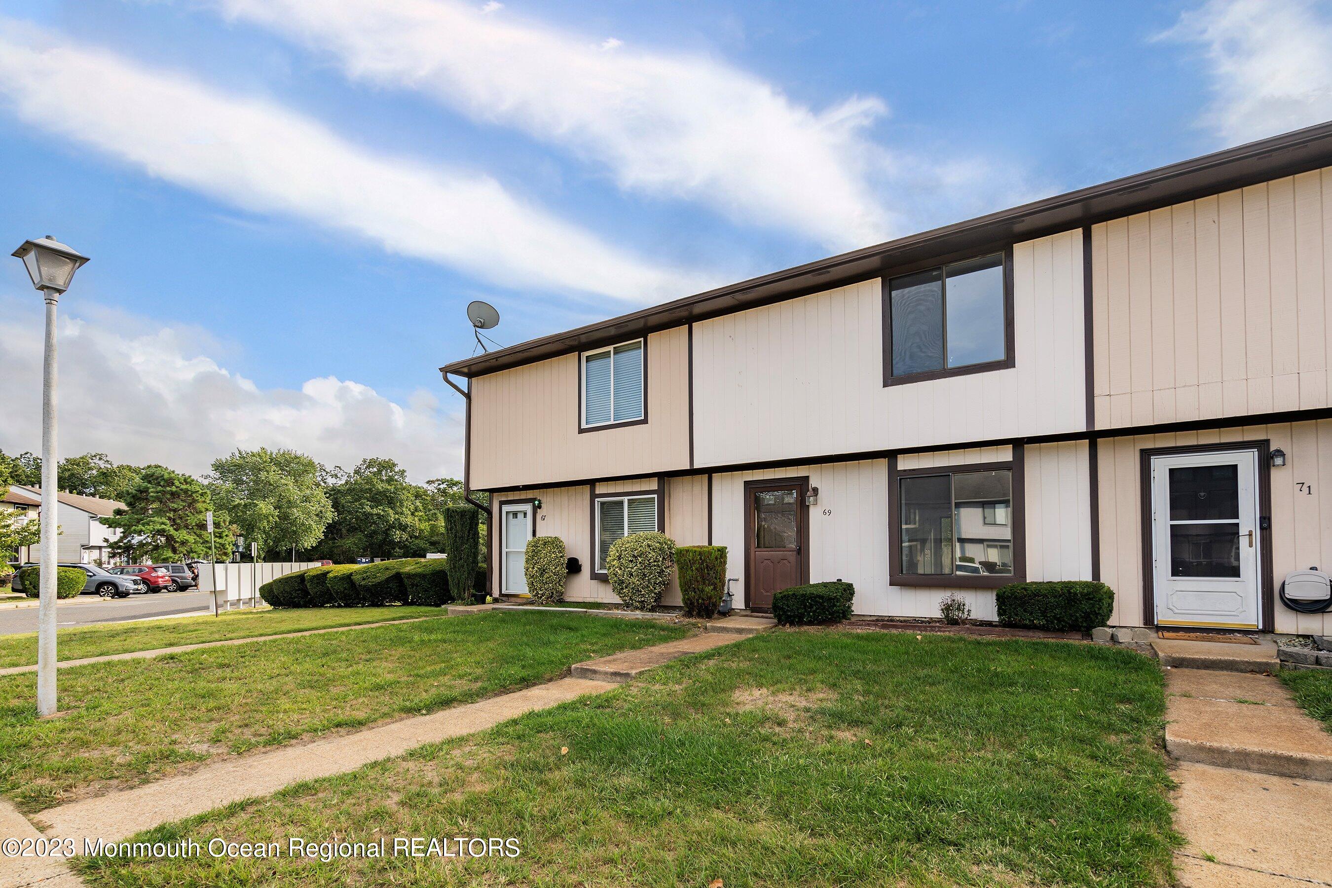 69 Creek Road, Unit 437 Brick, NJ 08724 - Photo 3 of 23 03-Front Right