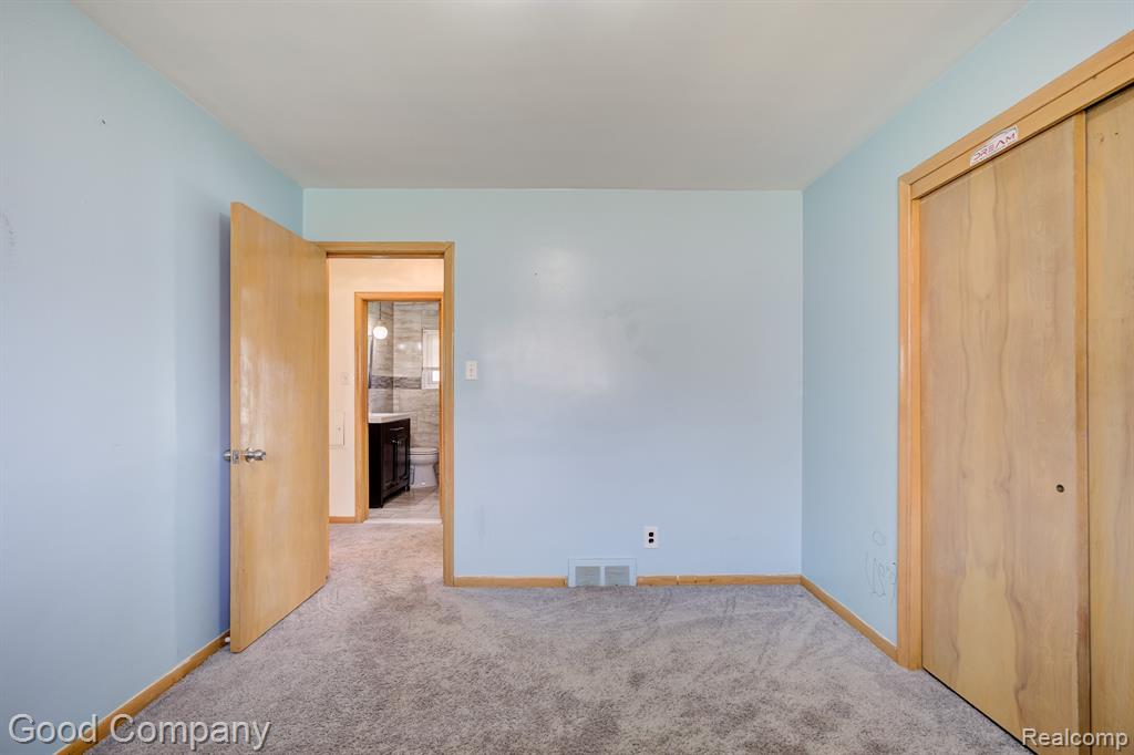 28356 Ridgebrook Road Farmington Hills, MI 48334 - Photo 20 of 44