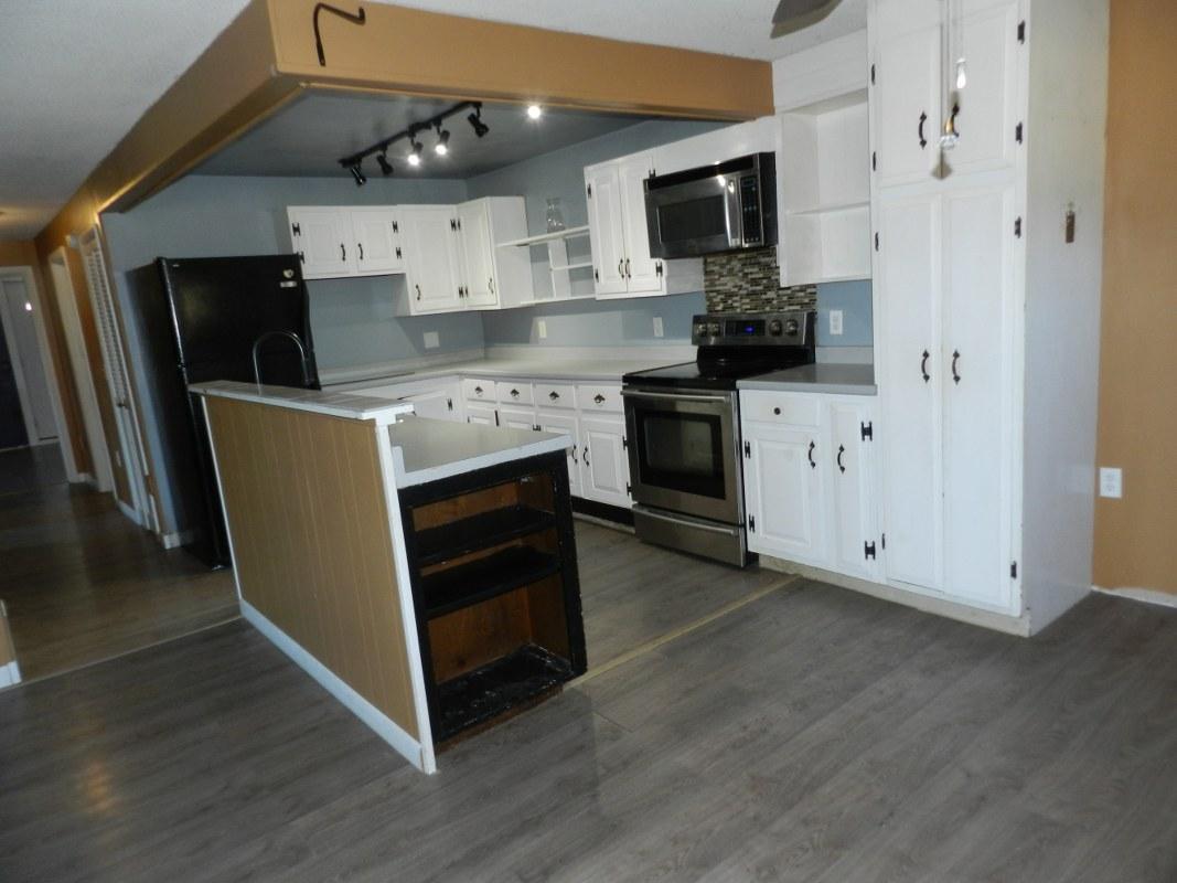 217 Portland Road Bridgton, ME 04009 - Photo 34 of 43 Full Kitchen