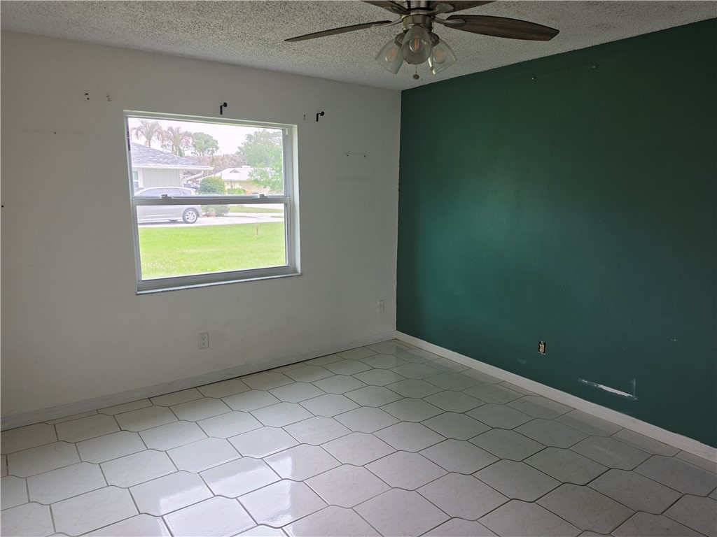 2080 Southeast Elmhurst Road Port St. Lucie, FL 34952 - Photo 10 of 23