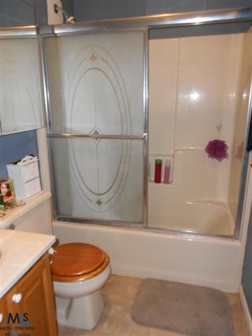 6319 State Road Fort Gratiot, MI 48059 - Photo 6 of 11 31137344-5.JPG