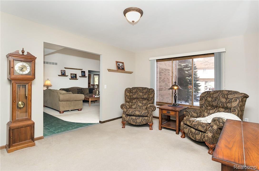 997 Norcross Drive Rochester, MI 48307 - Photo 14 of 45 Norcross-9.jpg