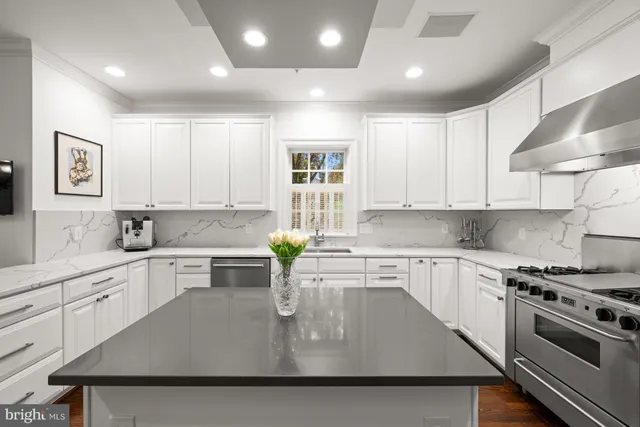 $1,600,000 | 7711 Hidden Meadow Terrace, Potomac, MD 20854