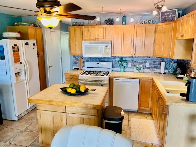 $170,000 | 7146 Kamehameha V Highway, Unit B309, Kaunakakai, HI 96748