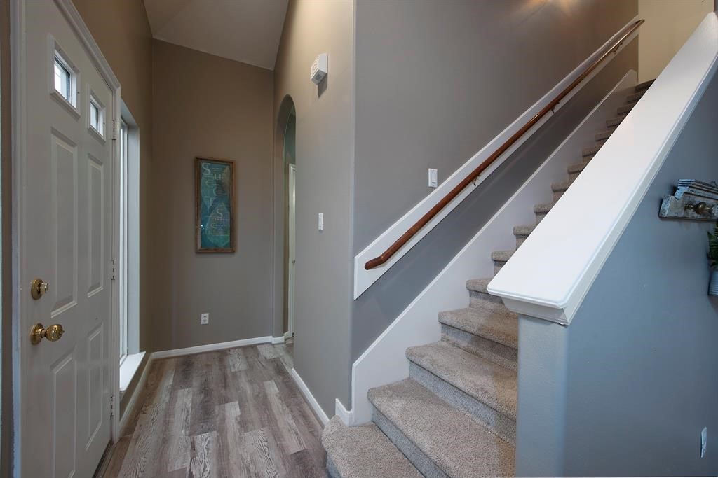 18923 Crescent Fountain Road Spring, TX 77388 - Photo 17 of 27 Stairs to the 2nd level