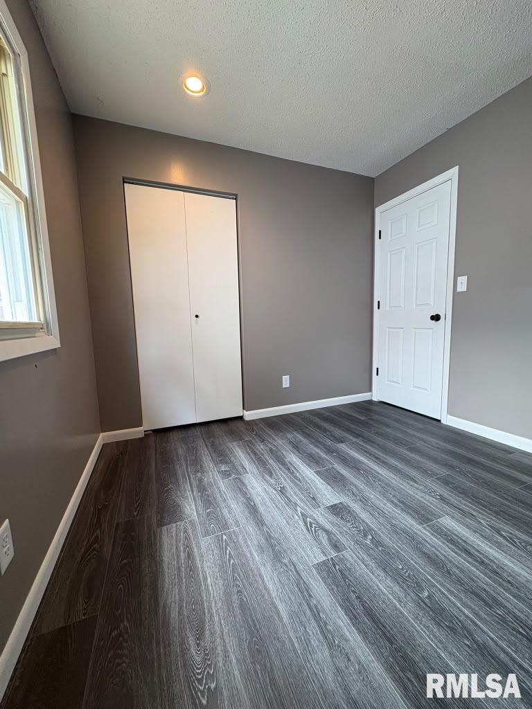 2043 Scarborough Road Springfield, IL 62702 - Photo 14 of 31