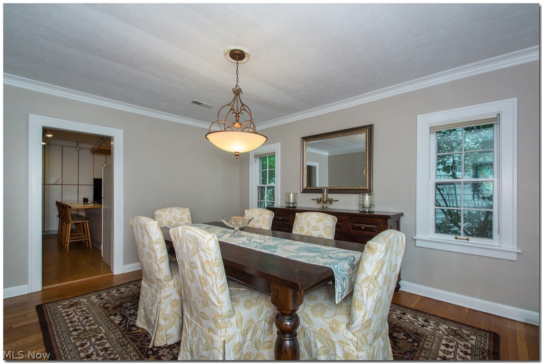 3008 Warrington Road Cleveland, OH 44120 - Photo 10 of 34