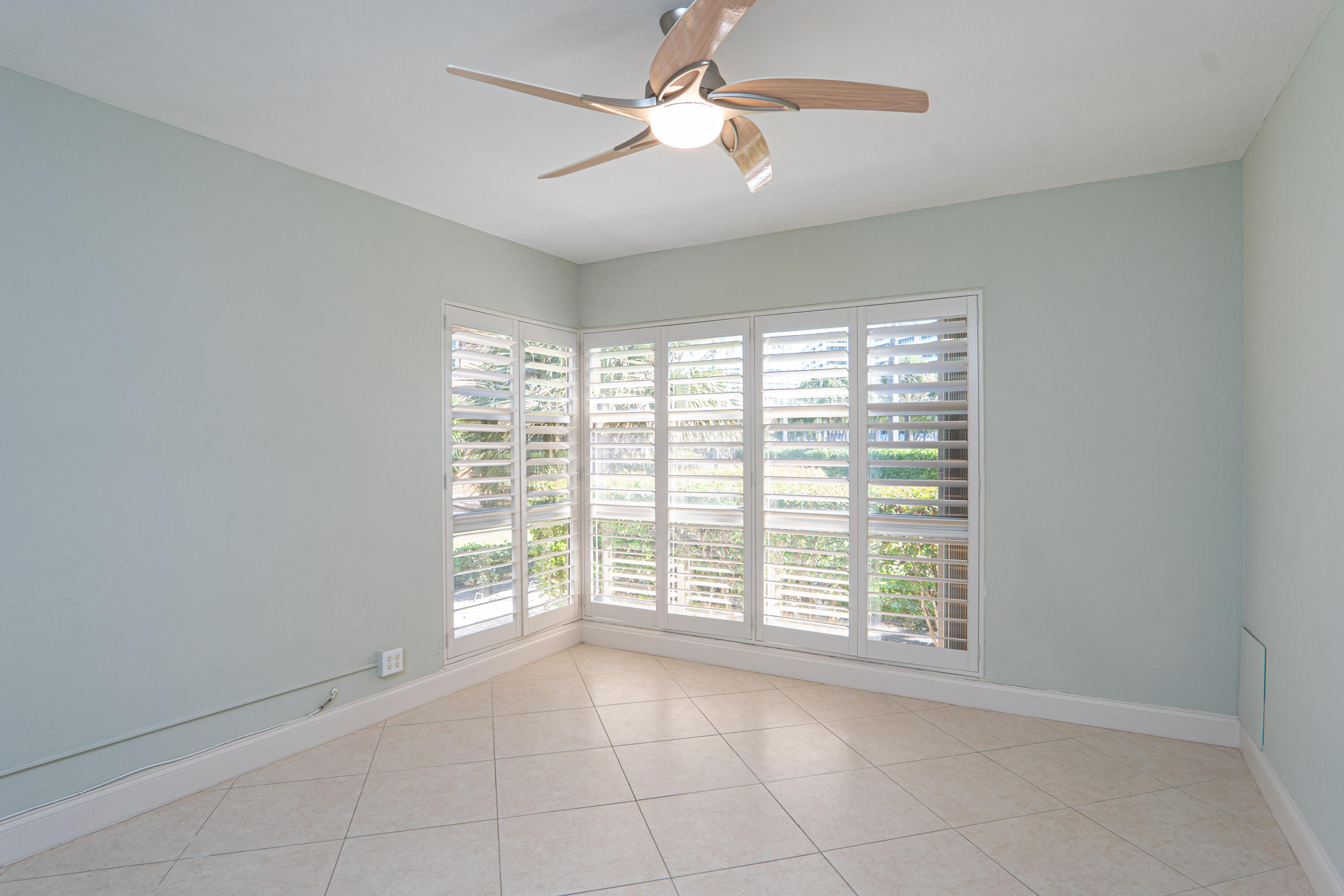 1505 South Ocean Boulevard, Unit 2 Boca Raton, FL 33432 - Photo 17 of 20 4JS00180