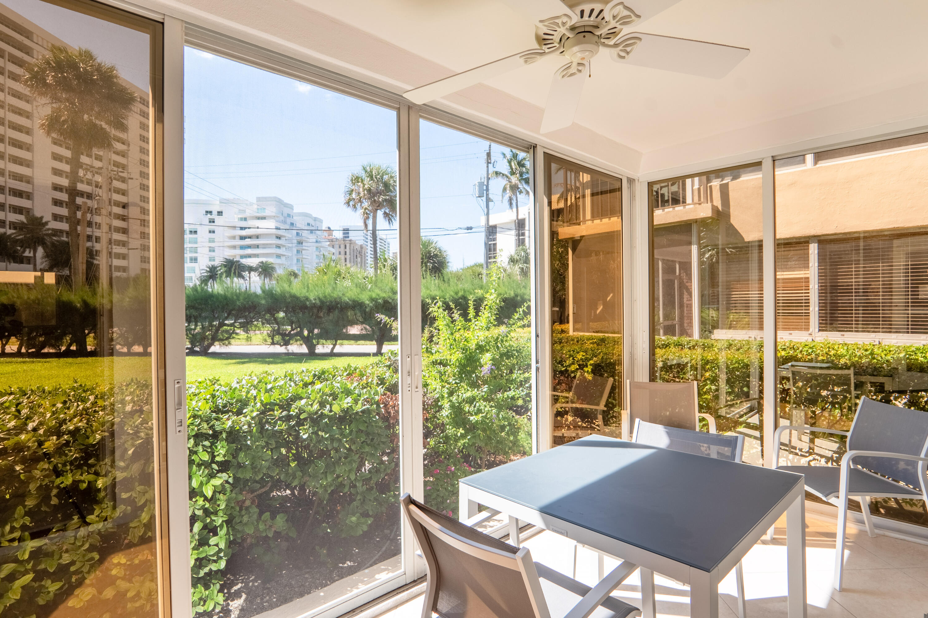 1505 South Ocean Boulevard, Unit 2 Boca Raton, FL 33432 - Photo 4 of 20 4JS00187-HDR