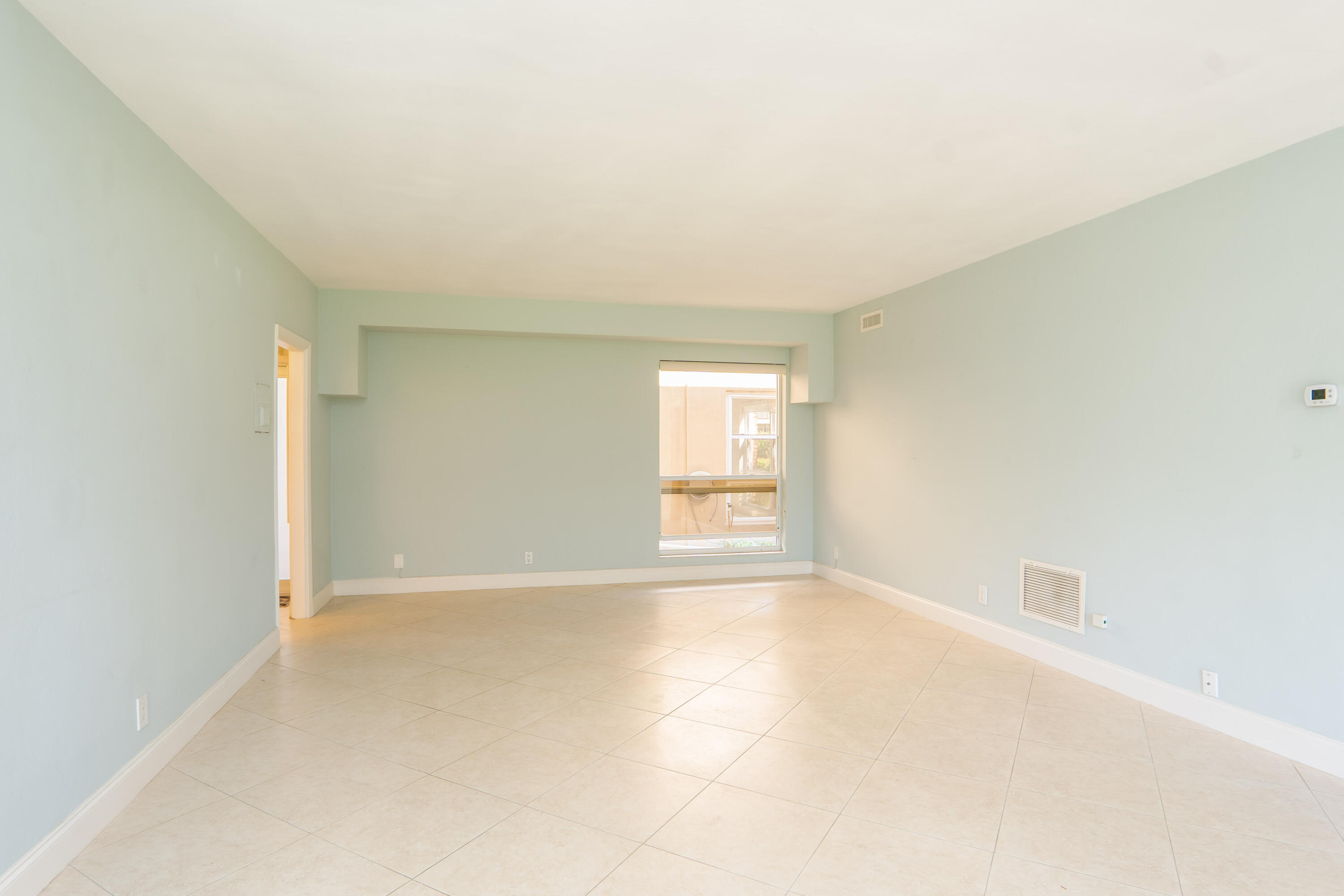 1505 South Ocean Boulevard, Unit 2 Boca Raton, FL 33432 - Photo 5 of 20 4JS00149