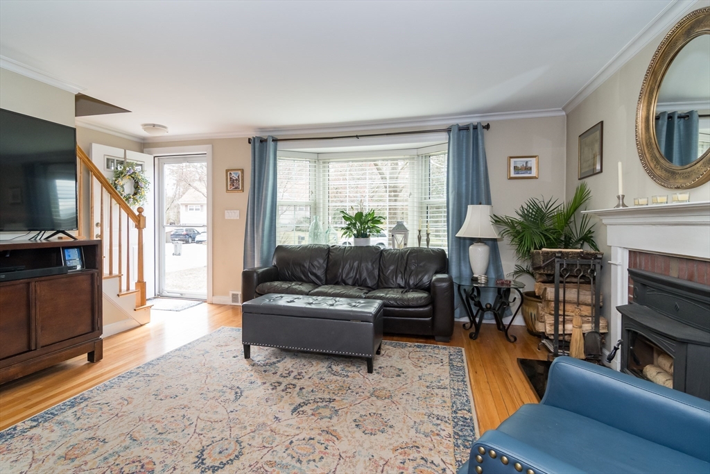 23 Jarr Brook Road Holliston, MA 01746 - Photo 2 of 24 Gallery Image 2